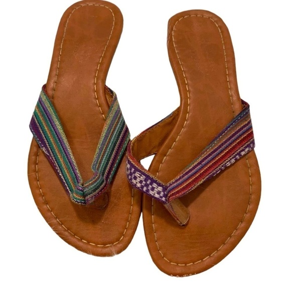 Charles Albert Flip Flops Embroidered Geometric - Picture 1 of 6